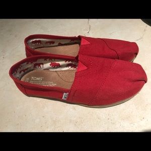 Red toms